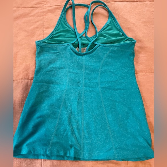 Athletea tank with built in support - Picture 2 of 2
